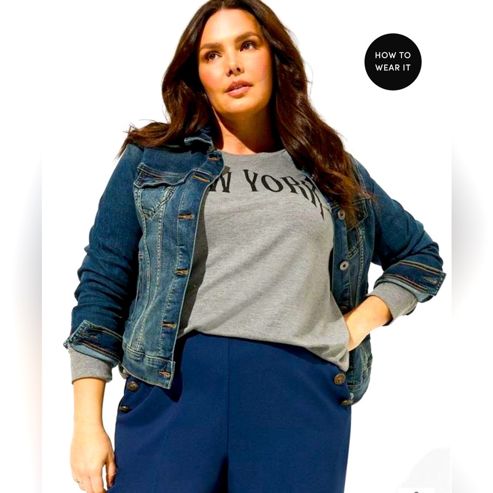 NWT Torrid Denim Trucker Jacket - Medium Wash {Size 5}